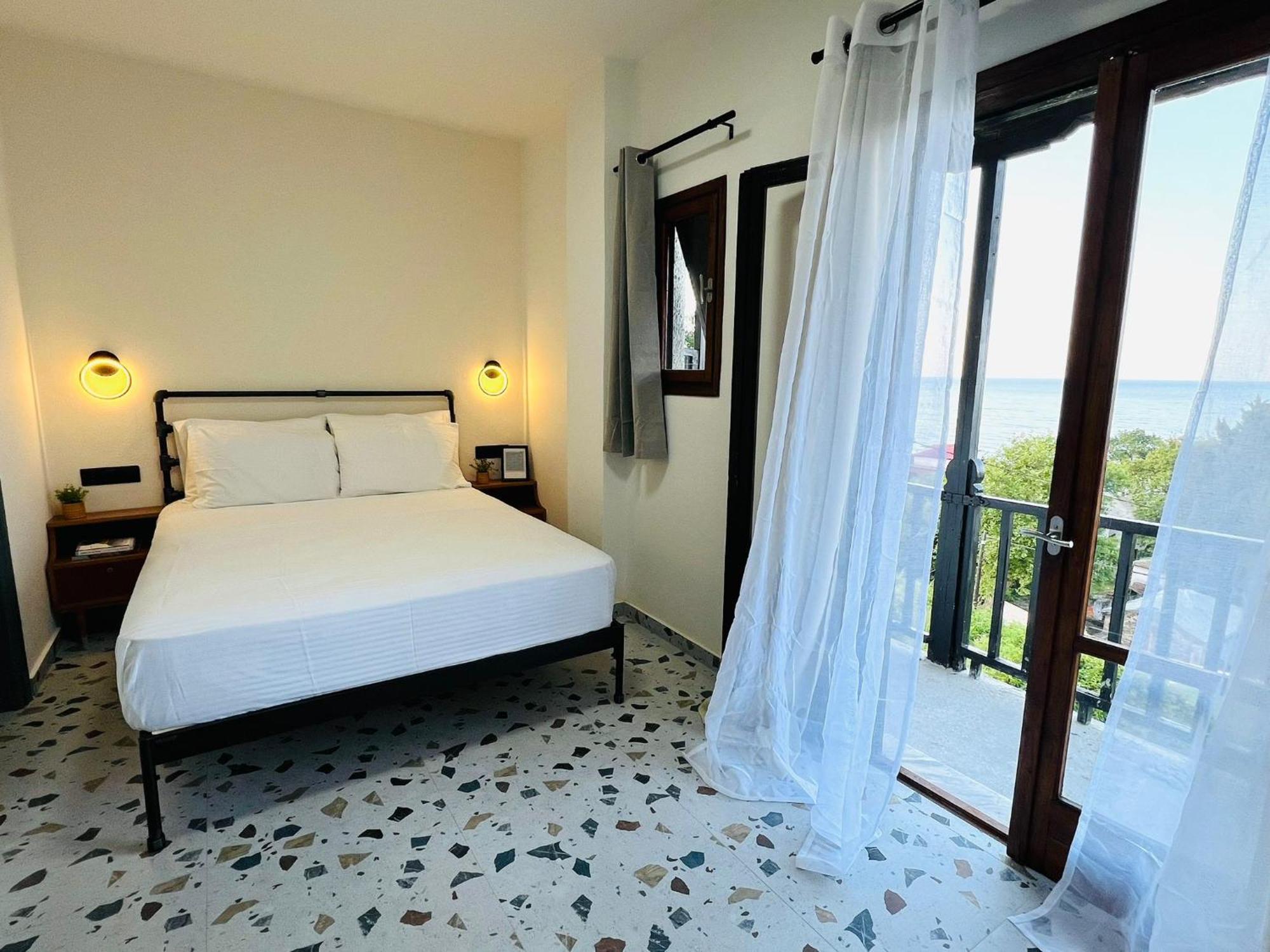 Yalla Chorefto - Hotel & Fun Eksteriør billede