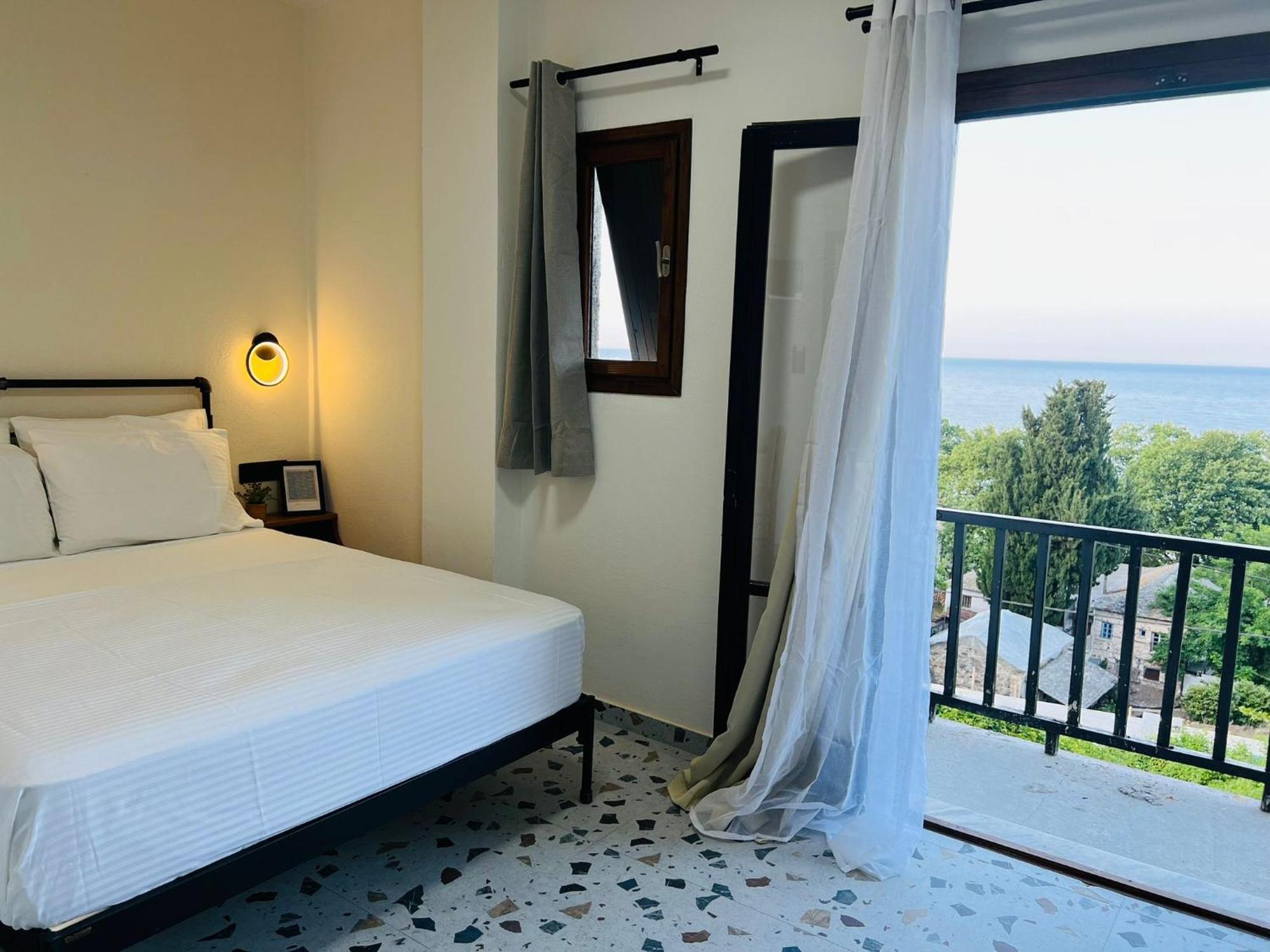 Yalla Chorefto - Hotel & Fun Eksteriør billede